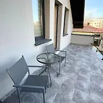 Z Duzymi Tarasami Ogrod Centrum Apartment *