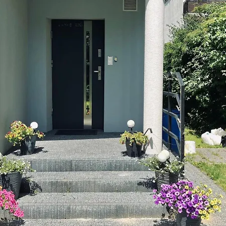 Z Duzymi Tarasami Ogrod Centrum Apartment *