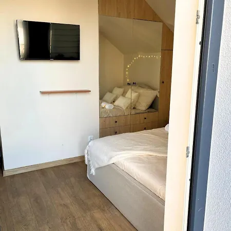 Z Duzymi Tarasami Ogrod Centrum Apartment